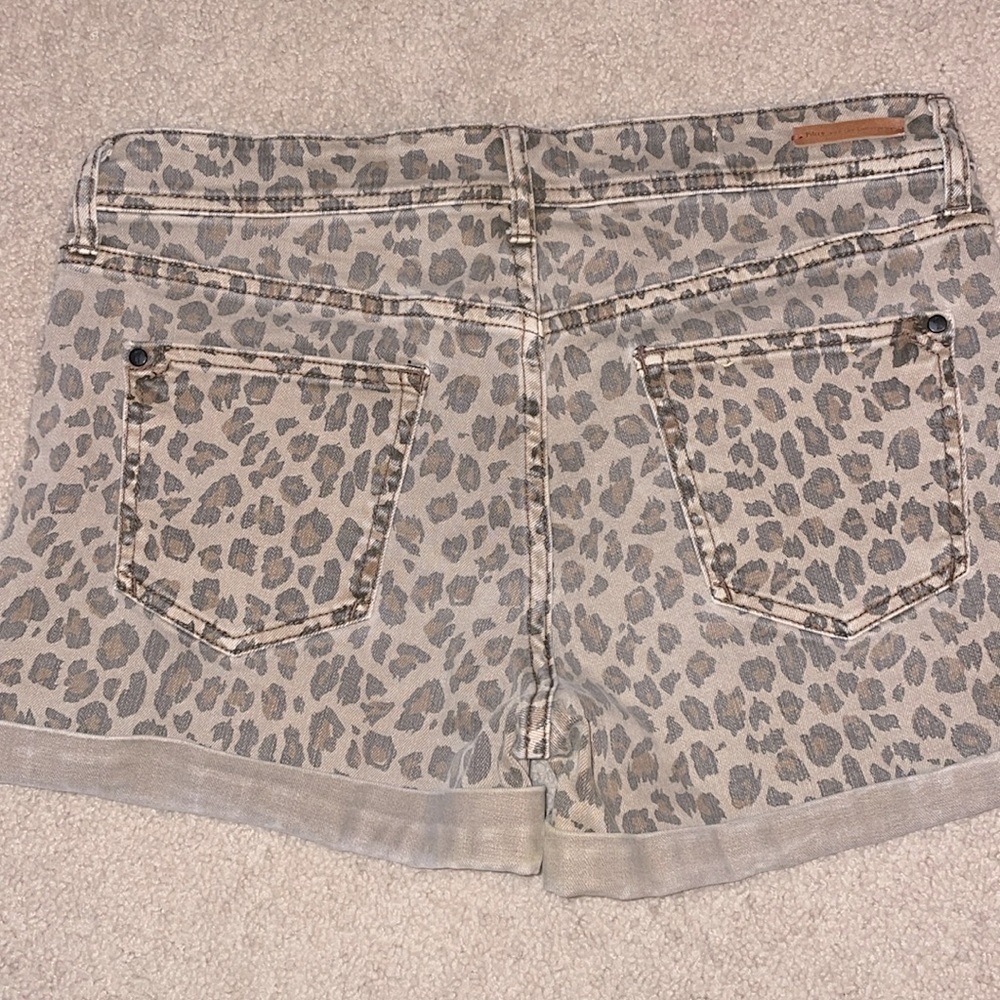 Anthropologie Pilcro Hyphen Leopard Jean Shorts Animal Print High Rise - Picture 4 of 6